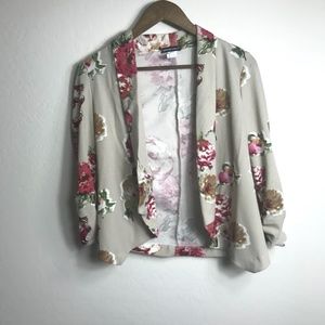 Wearever Floral Tan jacket Medium